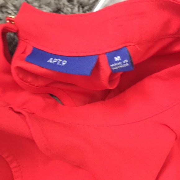 NWT gorgeous red dress with ruffles - Picture 3 of 4